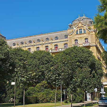 Guest House Hotel Riviera Pula Exterior foto