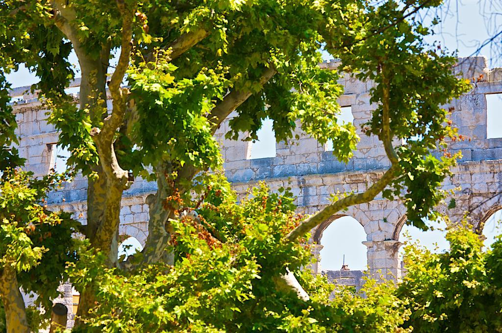 Guest House Hotel Riviera Pula Exterior foto
